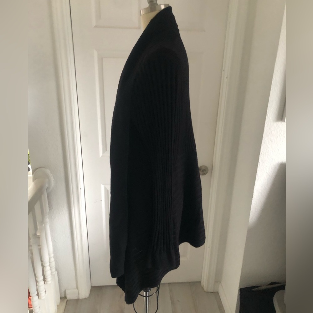 White House Black market long sleeves Cardigan. - Picture 6 of 10